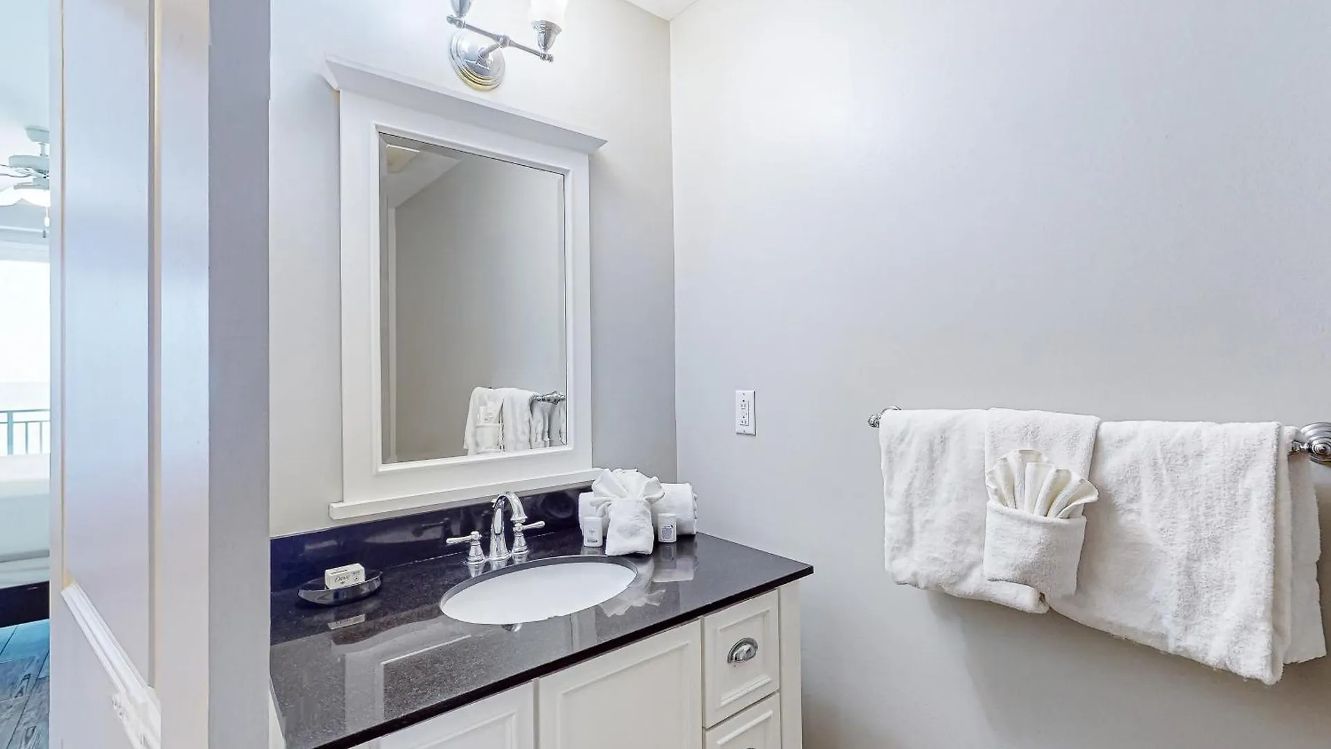 Sterling Breeze 1207-B Apartment Panama City Beach